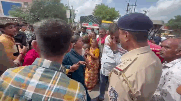 ડમ્પરના અડફેટે આઠ વર્ષના બાળકનું મોત #rajkot #police #accident #trafficjam 