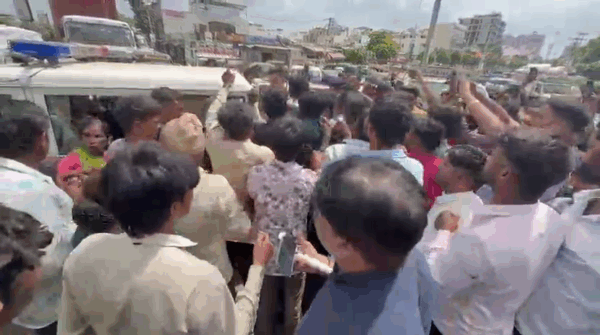 ડમ્પરના અડફેટે આઠ વર્ષના બાળકનું મોત #rajkot #police #accident #trafficjam 