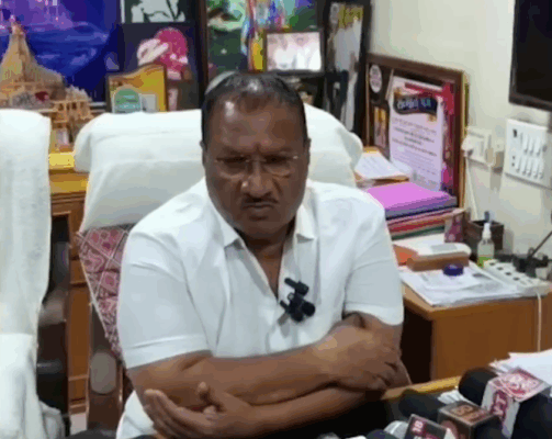 ગીર સોમનાથમાં ચર્ચા ભાજપ બુટલેગર ભાગીદાર રાજકીય ભૂકંપ: ભાજપના ધારાસભ્ય કાળુભાઈ રાઠોડ પર બુટલેગરના પત્રથી દારૂના ધંધામાં ભાગીદાર હોવાનો ગંભીર આક્ષેપ #GirsomnathNews #BJPMLA #LiquorScam #KalubhaiRathod #BootleggerLetter #GujaratPolitics #ViralLetter #BreakingNews