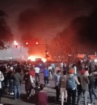 દિલ્હીમાં ભયંકર વિસ્ફોટ : ચાંદની ચોક પાસે લાલ કિલ્લા નજીક સફેદ કારમાં મોટો ધડાકો આજુ બાજુમાં અસર 8 ગાડીઓ આગમાં #delhi #blast #lalkilla #RedFort