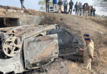 Rajkot news: 8 ફૂટની ઊંચાઈથી કાર પુલ નીચે ખાબકી, આગમાં ફેરવાઈ; મહિલા સહિત 3 શિક્ષકોના જીવતા ભુંજાઈ મોત Rajkot news