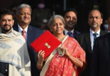 Budget Day: બજેટ પહેલાં રાષ્ટ્રપતિને મળ્યા નાણામંત્રી: મુર્મુએ સીતારમણને દહીં-ખાંડ ખવડાવી, આજે 11 વાગ્યે બજેટ ભાષણ Budget Day