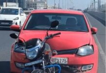 Shocking Accident on Ahmedabad’s SG Highway:અમદાવાદના SG હાઈવે પર હિટ એન્ડ રન જેવી ભયાનક ઘટના કારચાલકે બાઈકને 50 મીટર સુધી ઢસડ્યું, વીડિયો વાયરલ Shocking Accident on Ahmedabad's SG Highway