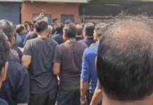 Workers Protests: અમદાવાદ લુબી કંપનીના 500થી વધુ કર્મચારીઓ હડતાલ પર, કંપનીએ દરવાજા બંધ કરી કર્મચારીઓને અંદર જ રોક્યા Workers Protests