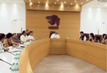 Gujarat Govt’s Big Move: નેતા-અધિકારીઓના વિદેશ પ્રવાસ પર પ્રતિબંધ વધતા વૈશ્વિક સંકટ વચ્ચે ગુજરાત સરકારનો મોટો નિર્ણય, ઇંધણ-ખર્ચ ઘટાડવા ૧૧ કડક આદેશ Gujarat Govt's Big Move