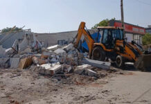 Jamnagar Demolition: જામનગરમાં ચૂંટણી પૂરી થતાં જ ‘બુલડોઝર’ ગરજ્યું, હાપામાં ₹45 કરોડની સરકારી જમીન પરથી મેગા ડિમોલિશન, 1.20 લાખ ચો.ફૂટ જમીન દબાણમુક્ત Jamnagar Demolition