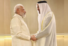 India Stands with UAE: PM મોદીનું UAEમાં ભવ્ય સ્વાગત, F-16 વિમાનોએ આપ્યું એસ્કોર્ટ, અબુ ધાબીમાં રાષ્ટ્રપતિએ ગળે મળી કર્યું સ્વાગત India Stands with UAE