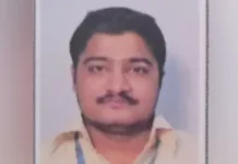 Tragedy In Gandhinagar: ગાંધીનગરમાં હૃદયદ્રાવક ઘટના ‘દીકરી અંદર ના આવતી, પાણીમાં ઝેર છે’, દરવાજે ચિઠ્ઠી ચોંટાડી યુવાને આપઘાત કર્યો; 5 દિવસ ઘરમાં પડી રહી લાશ Tragedy In Gandhinagar