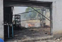 Kapadvanj Factory Explosion: ખેડામાં પ્રચંડ બ્લાસ્ટ: કપડવંજમાં ગેરકાયદેસર ફટાકડાની ફેક્ટરીમાં ભીષણ વિસ્ફોટ, 10 કિમી સુધી ધરા ધ્રુજી, 5થી 6 ઇજાગ્રસ્ત Kapadvanj Factory Explosion