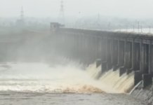 Gujarat Rain Fury: ગુજરાતમાં મેઘતાંડવ, ગીર-અમરેલીમાં પૂરની સ્થિતિ, ડેમ ઓવરફ્લો અને 8 જિલ્લામાં રેડ એલર્ટની ચેતવણી Gujarat Rain Fury
