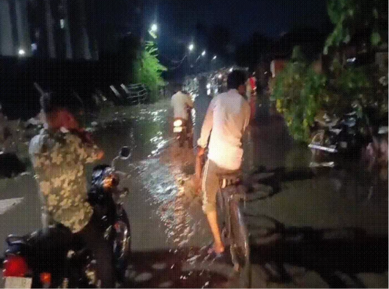 Monsoon Chaos in Vadodara Monsoon Chaos in Vadodara