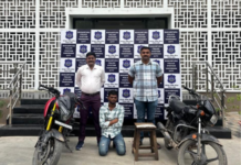 Vadodara Crime:વડોદરામાં પોલીસની મોટી કામગીરી: મકરપુરા વિસ્તારમાંથી ચોરીના ગુનામાં સંડોવાયેલા બે ઈસમો ઝડપાયા, ₹1.12 લાખનો મુદ્દામાલ અને ચોરીમાં વપરાયેલી બાઈક જપ્ત Vadodara Crime