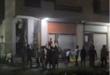Chaos in Savli: વડોદરા-સાવલીમાં દહેશત: રાજ ઇન્ડસ્ટ્રીયલ પાર્ક પાસે જાહેરમાં મારામારીનો વીડિયો વાયરલ Chaos in Savli