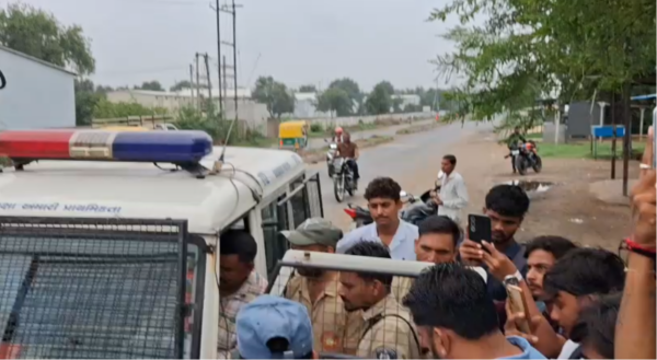 Savli ST Bus Chaos