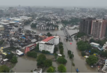 Surat Flooded: ખાડીપુરના આકાશી દ્રશ્યો સામે આવ્યા; પર્વતગામ વિસ્તાર બેટમાં ફેરવાયો Surat Flooded