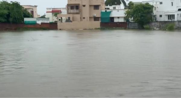 Heavy Monsoon Hits Kadi