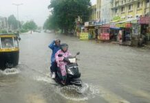 Gujarat Weather Update: ગુજરાતમાં મેઘરાજાનું રૌદ્ર સ્વરૂપ: દક્ષિણ ગુજરાતમાં જળબંબાકાર, વલસાડ-નવસારીમાં રેડ એલર્ટ સાથે ભારે વરસાદની આગાહી