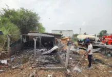 Tragedy in Vastral: અમદાવાદના વસ્ત્રાલમાં ફટાકડાની ફેક્ટરીમાં ભીષણ આગ, 2 લોકોના મોત, 10 ઈજાગ્રસ્ત Tragedy in Vastral