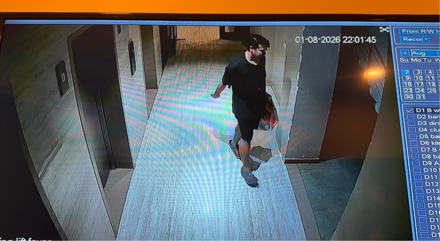 Shoe Thief Terror in Vapi