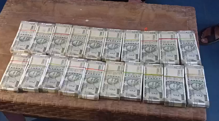 Udhna Burglary Busted