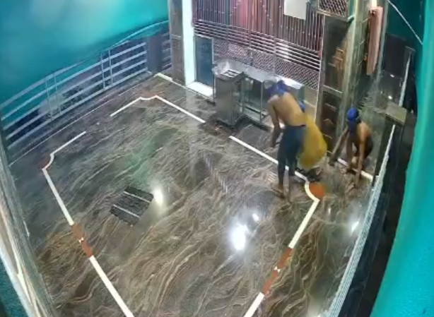 ₹9 Lakh Temple Theft in Anand